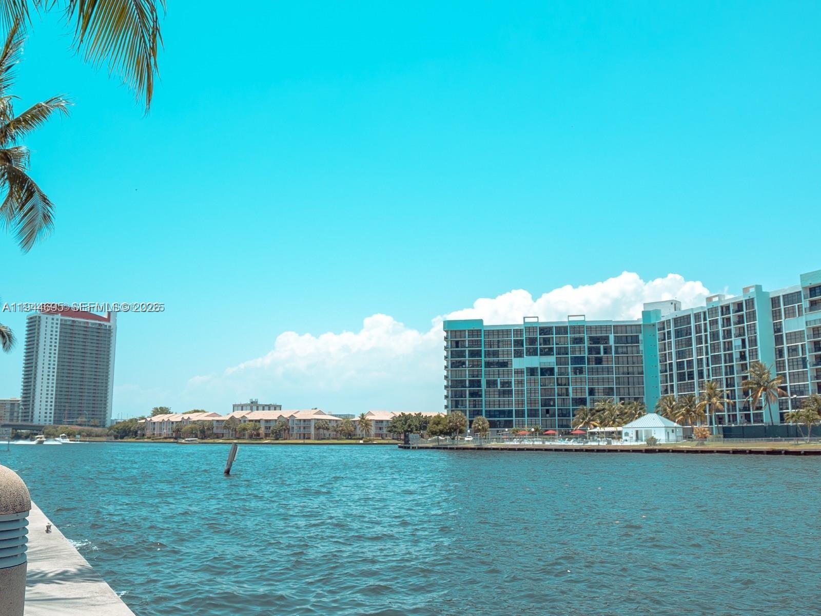 400 Leslie Dr #323 Hallandale Beach, FL 33009