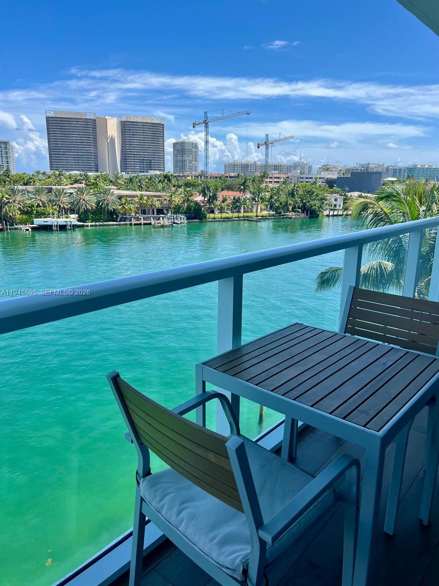 Undisclosed Address Bay Harbor Islands, FL 33154