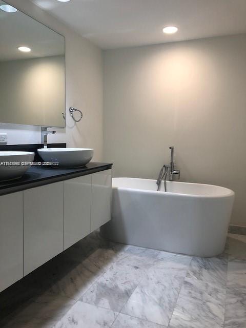 Undisclosed Address Bay Harbor Islands, FL 33154