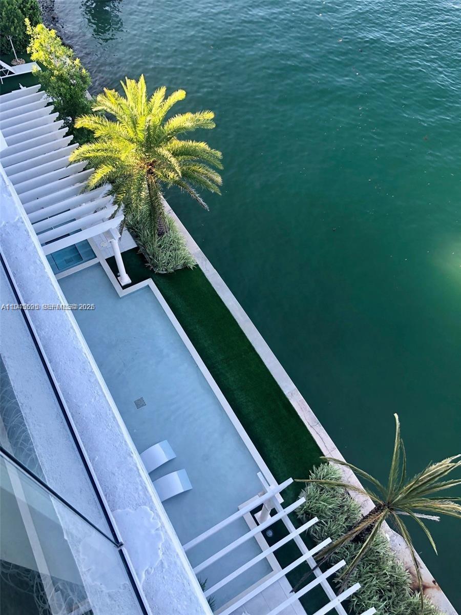 Undisclosed Address Bay Harbor Islands, FL 33154