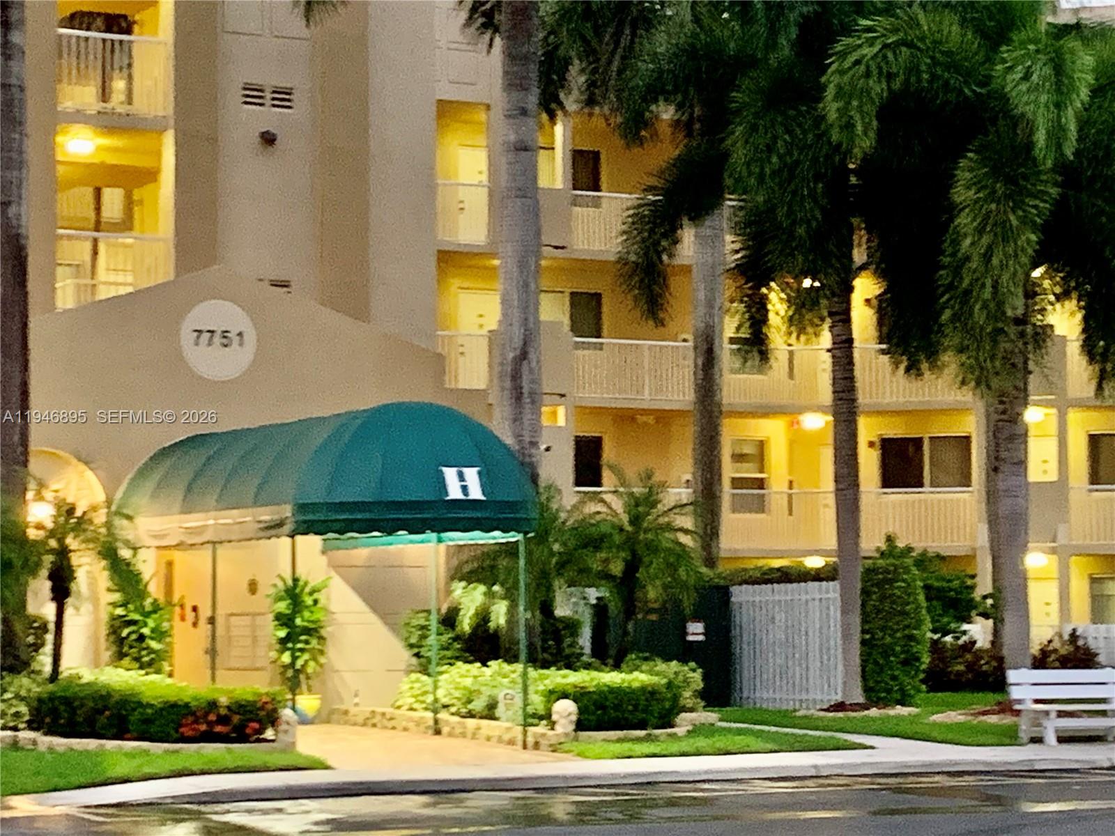 7751 Southampton Ter #310 Tamarac, FL 33321