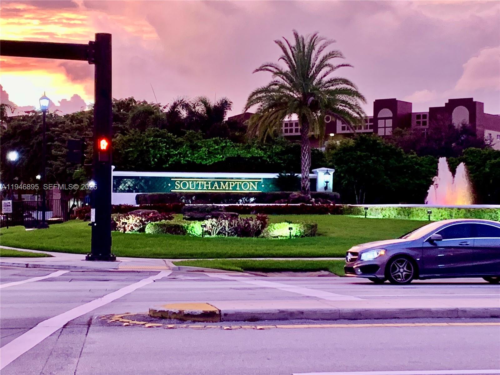 7751 Southampton Ter #310 Tamarac, FL 33321