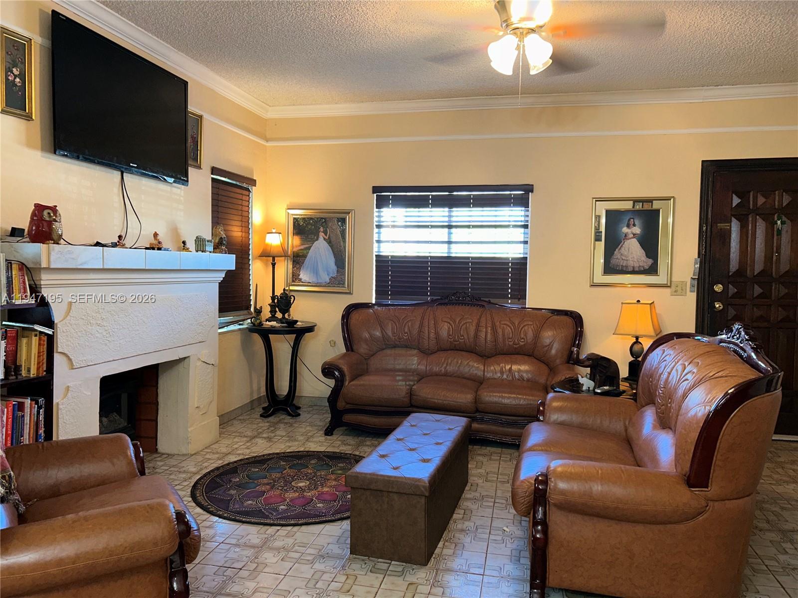 1352 SW 16th St Miami, FL 33145