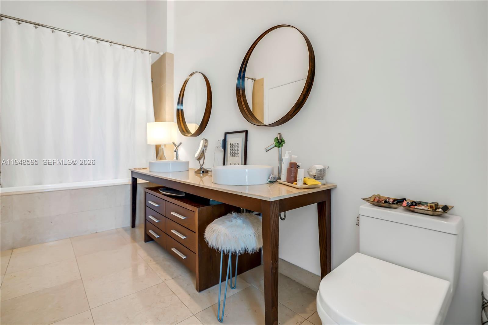 image Icon Brickell13