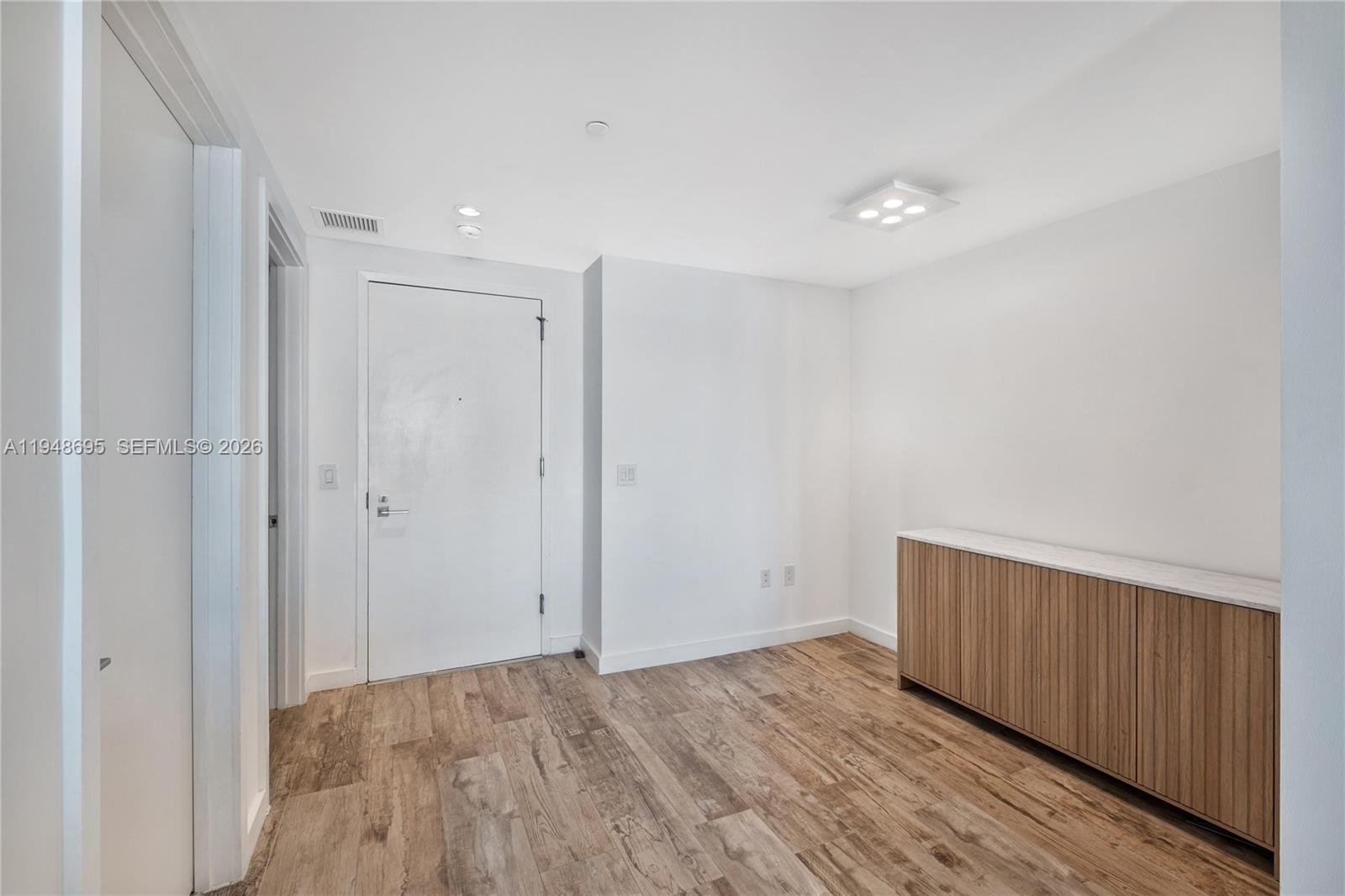 650 NE 32nd St #4306 Miami, FL 33137