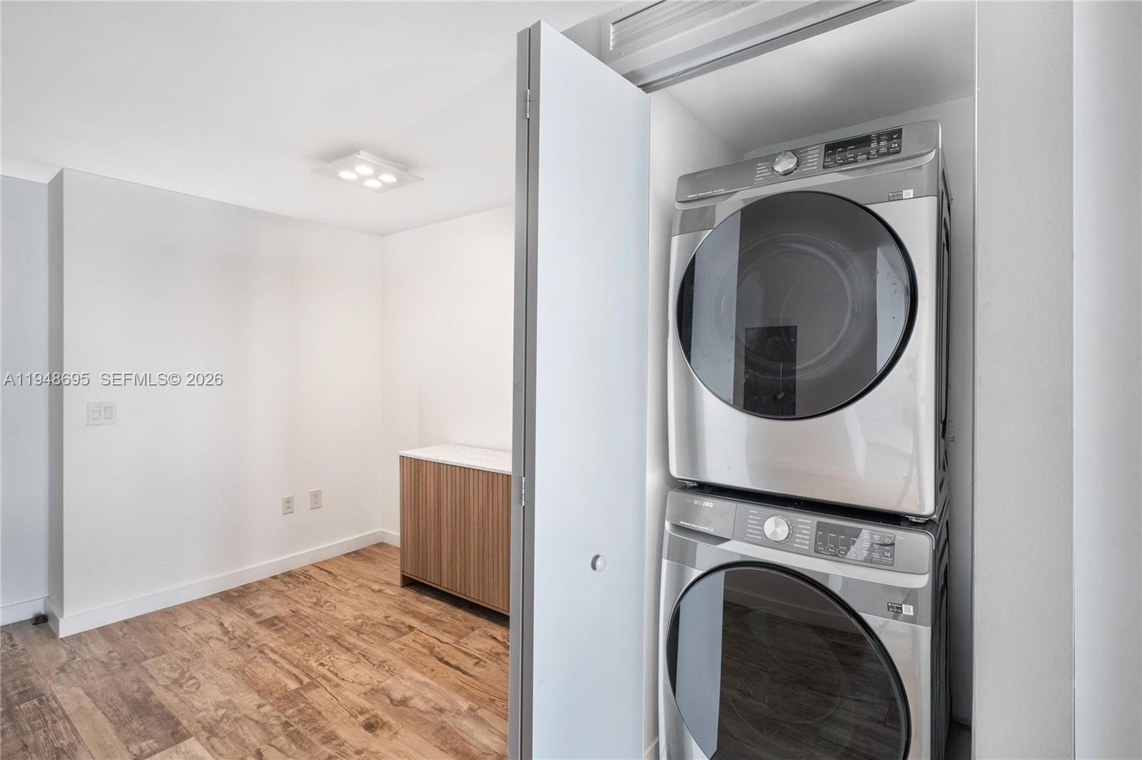 650 NE 32nd St #4306 Miami, FL 33137