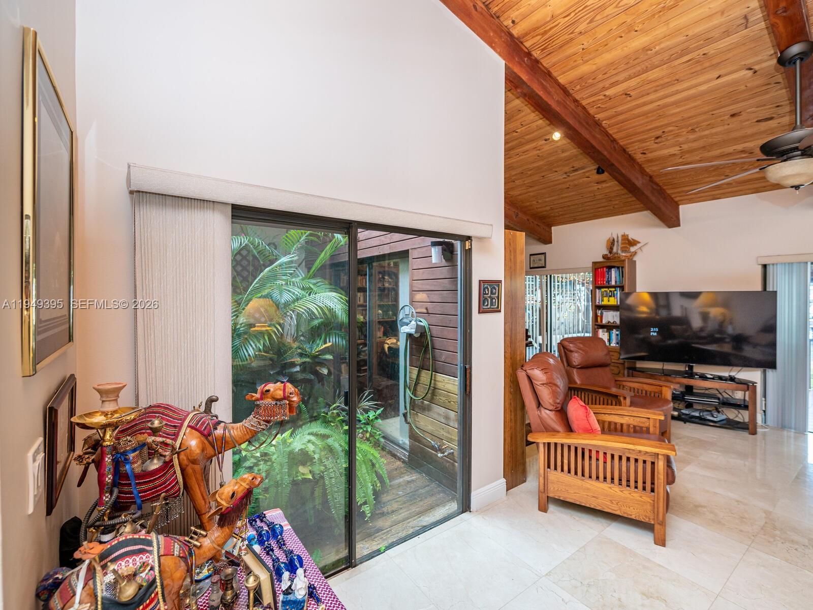 429 Leslie Dr #429 Hallandale Beach, FL 33009