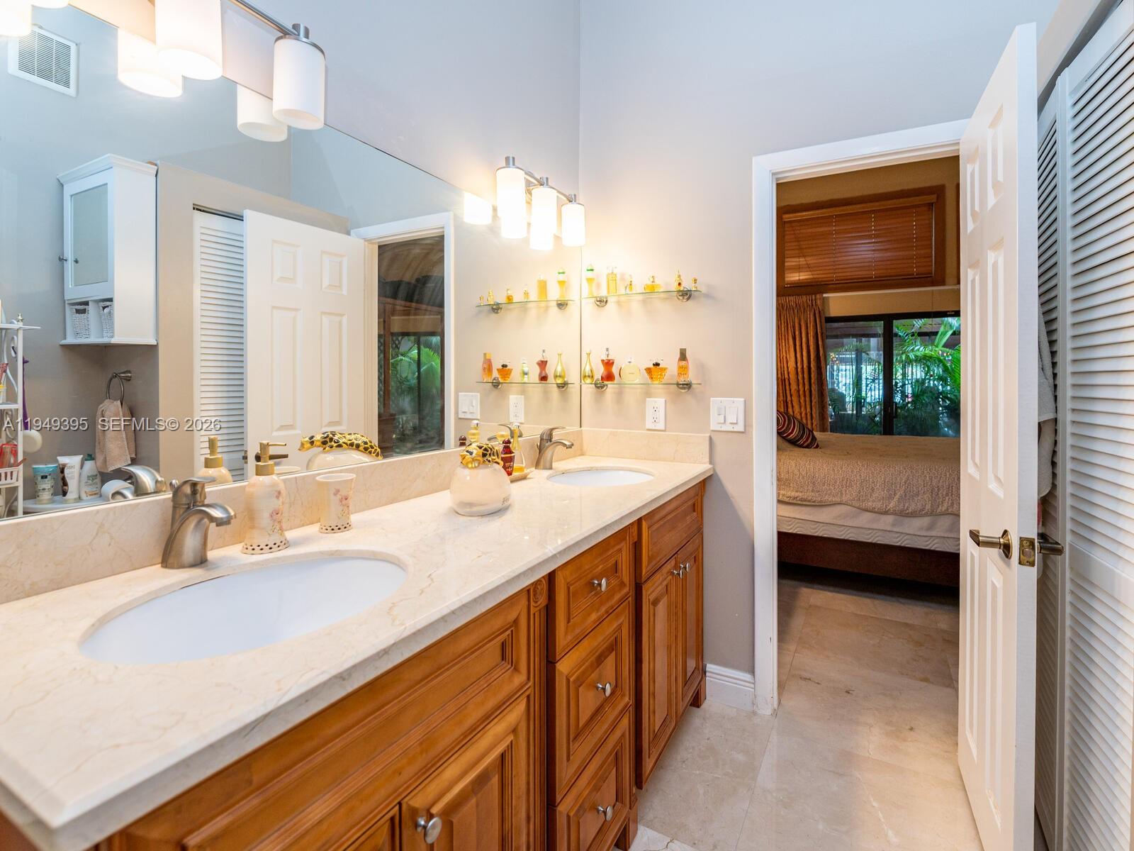 429 Leslie Dr #429 Hallandale Beach, FL 33009