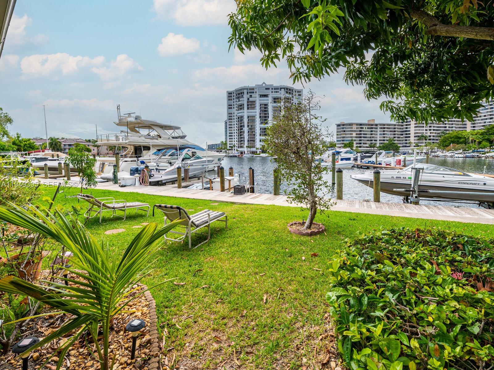 429 Leslie Dr #429 Hallandale Beach, FL 33009