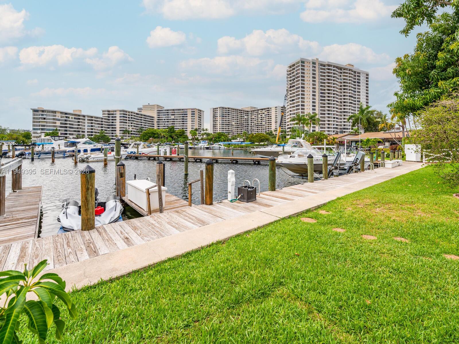 429 Leslie Dr #429 Hallandale Beach, FL 33009