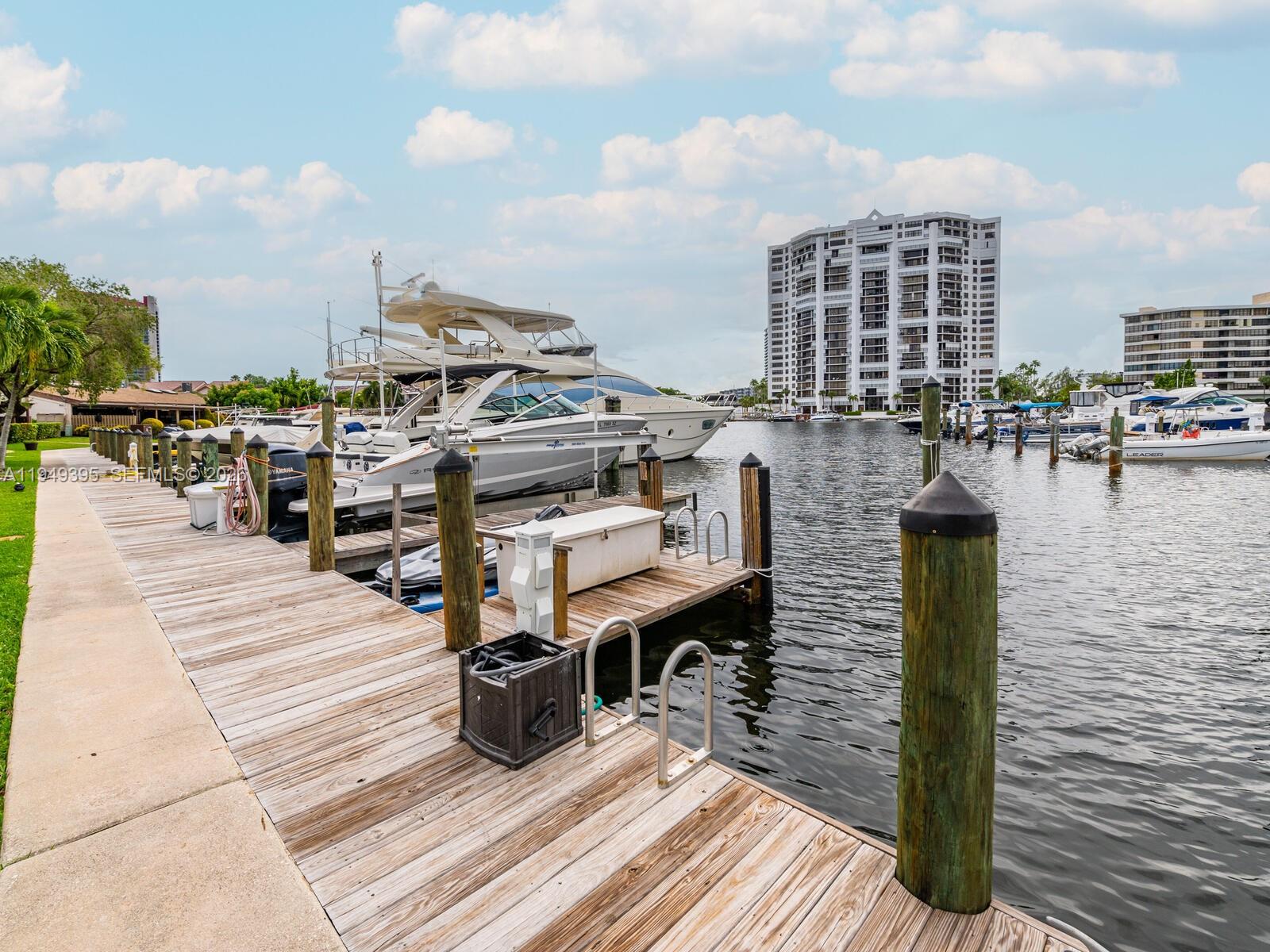 429 Leslie Dr #429 Hallandale Beach, FL 33009