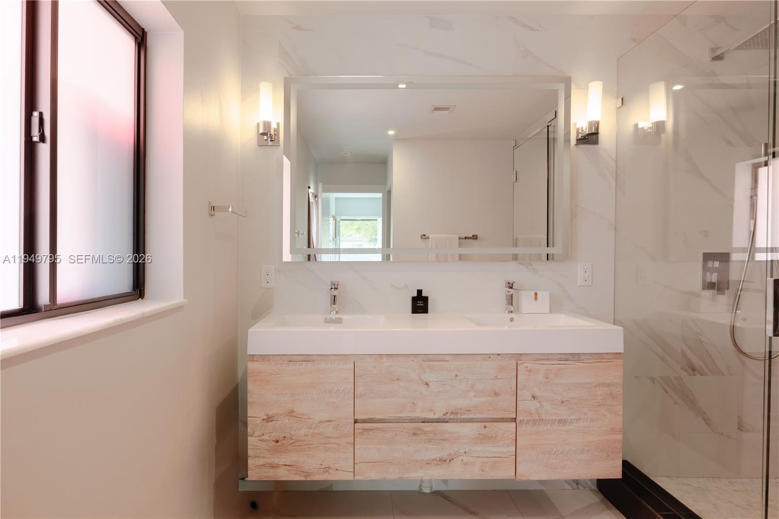 6201 SW 36th St Miami, FL 33155