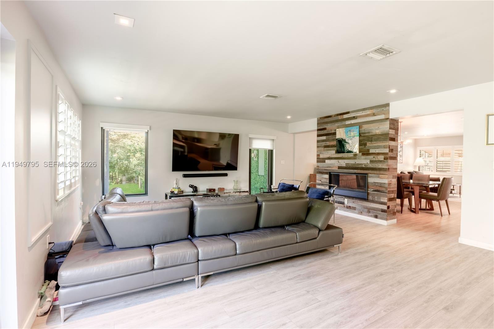 6201 SW 36th St Miami, FL 33155