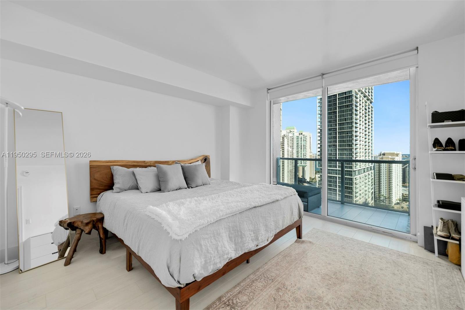 image 500 Brickell East12