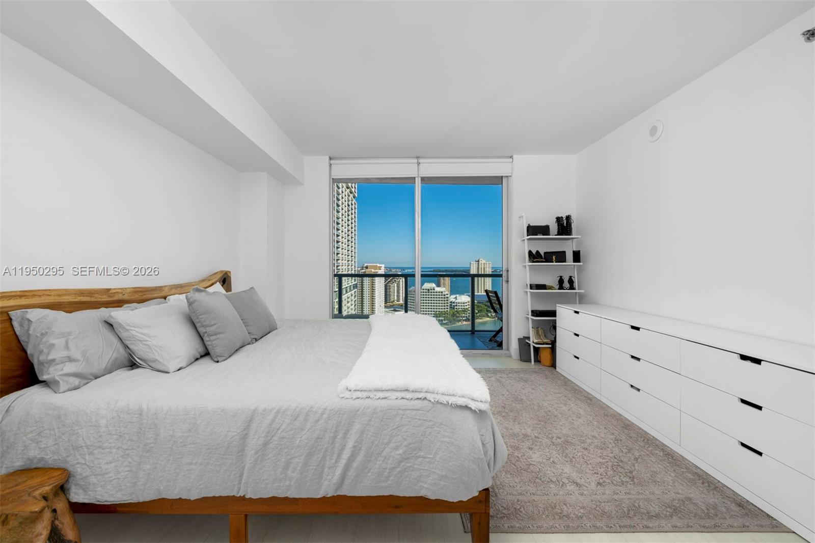 image 500 Brickell East13