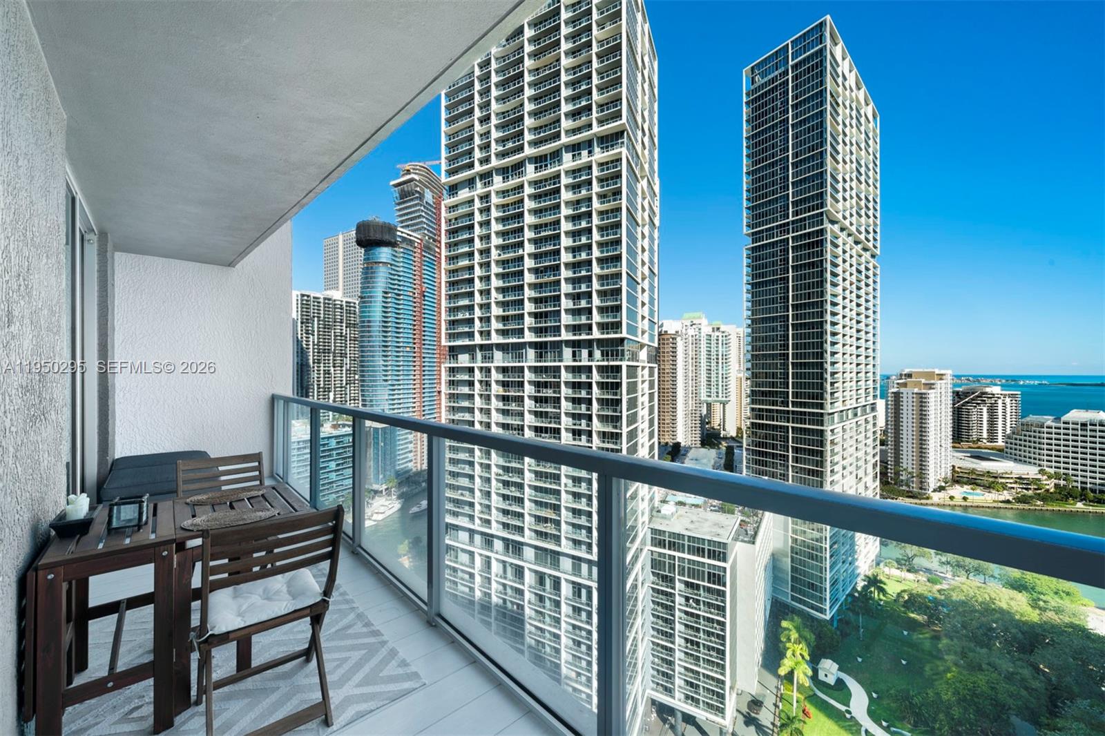 image 500 Brickell East17