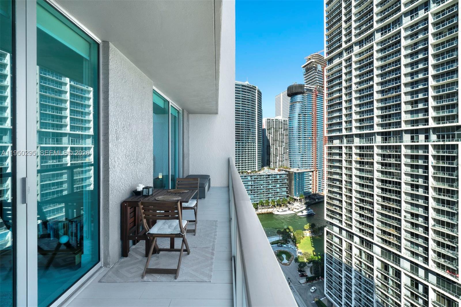 image 500 Brickell East18