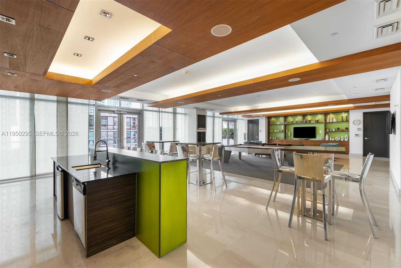 image 500 Brickell East25