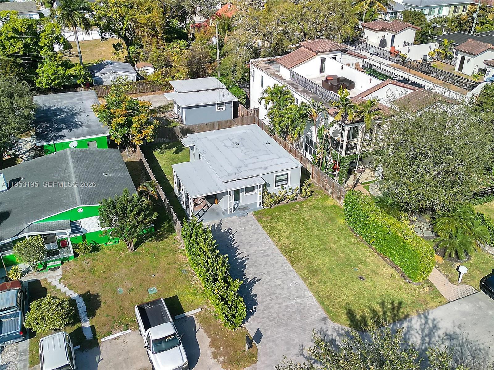 607 SW 10th St Fort Lauderdale, FL 33315