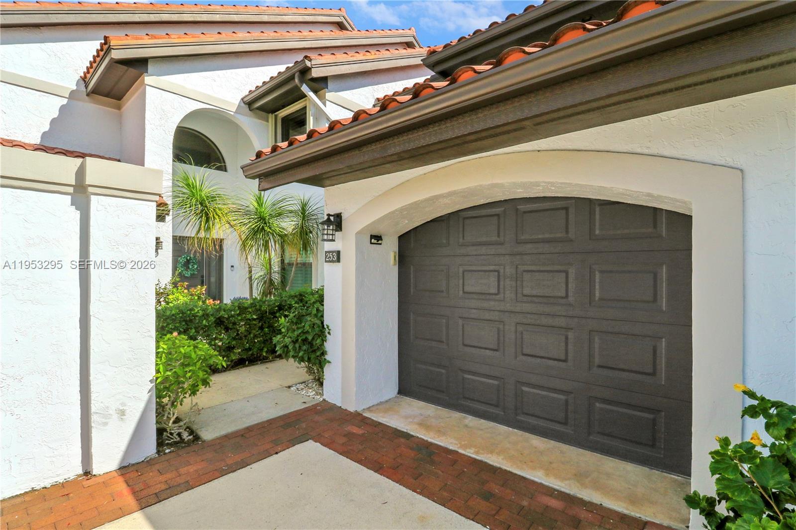 16600 S Traders Xing S #253 Jupiter, FL 33477