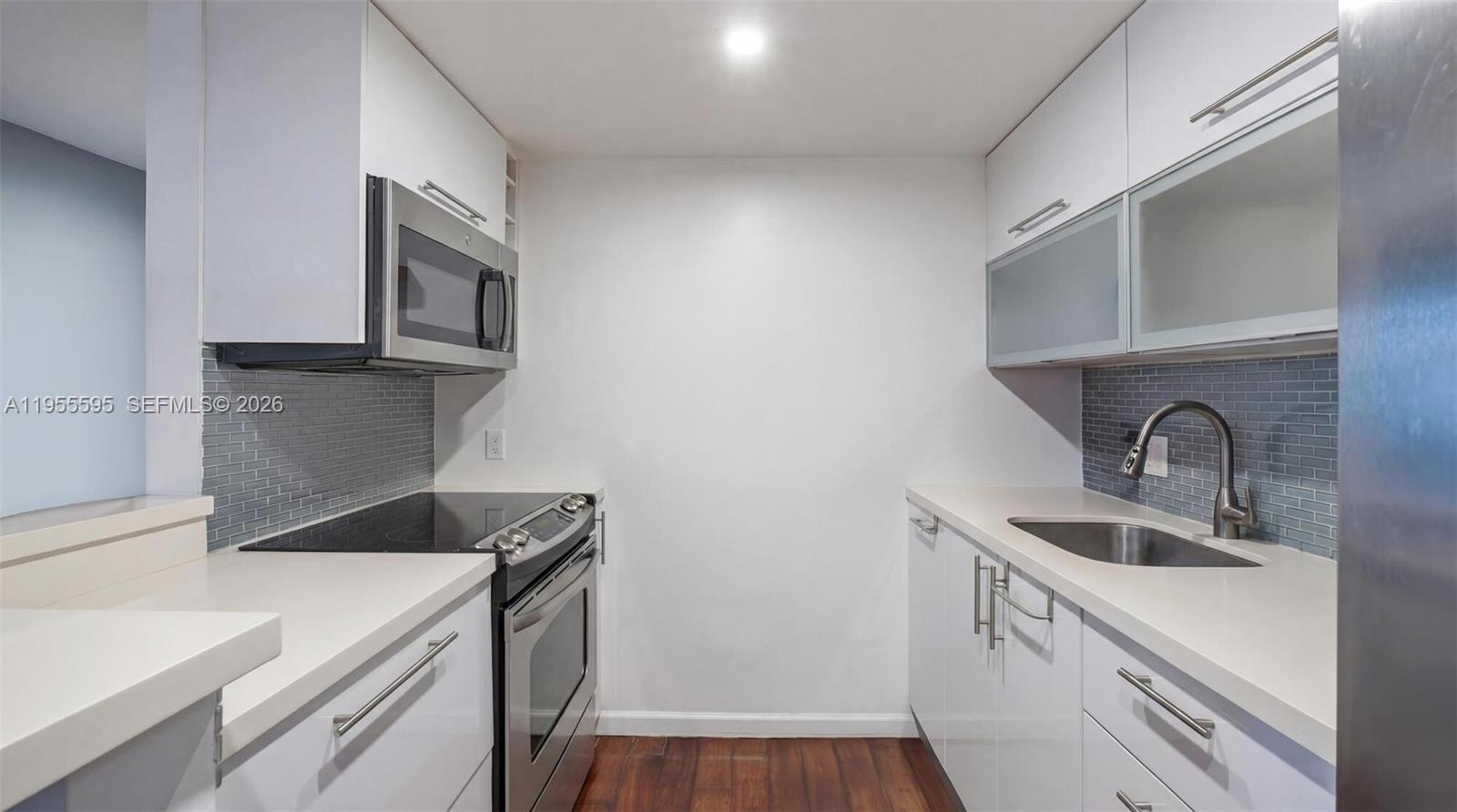 227 Michigan Ave #405 Miami Beach, FL 33139