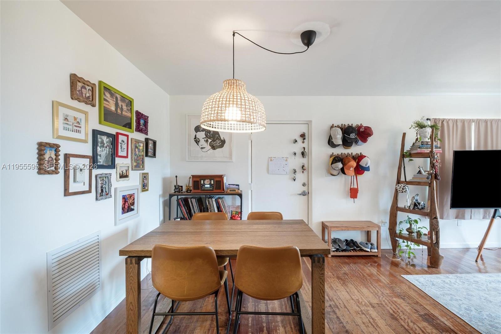 227 Michigan Ave #405 Miami Beach, FL 33139