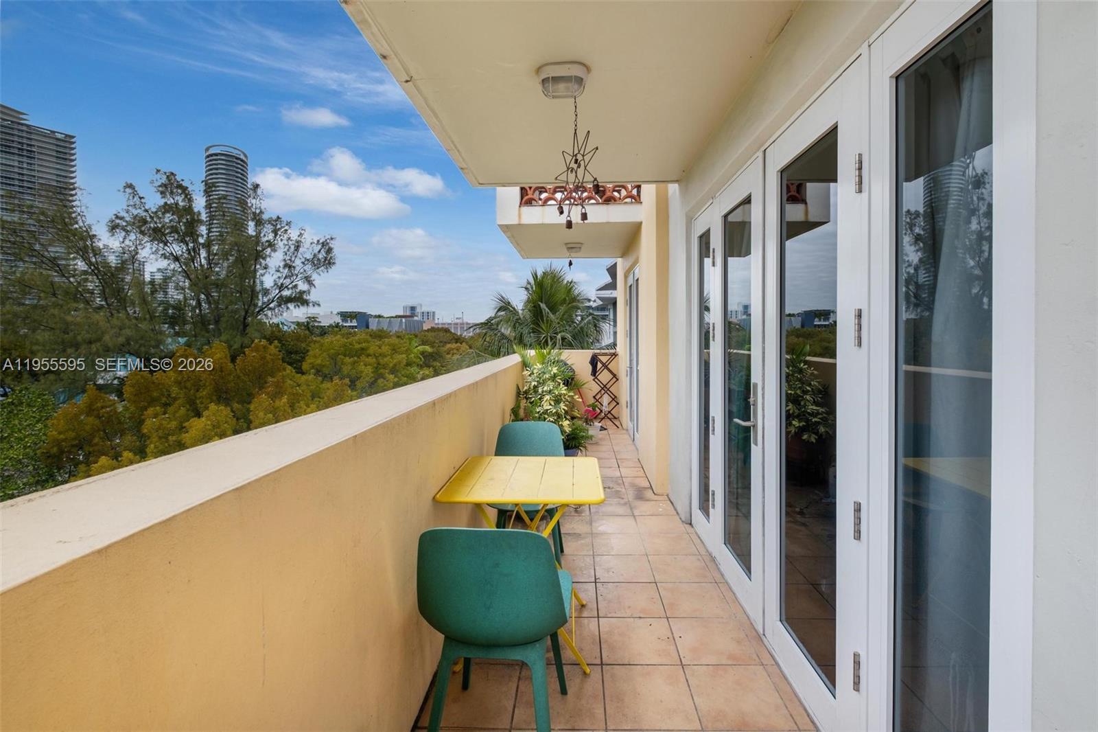 227 Michigan Ave #405 Miami Beach, FL 33139