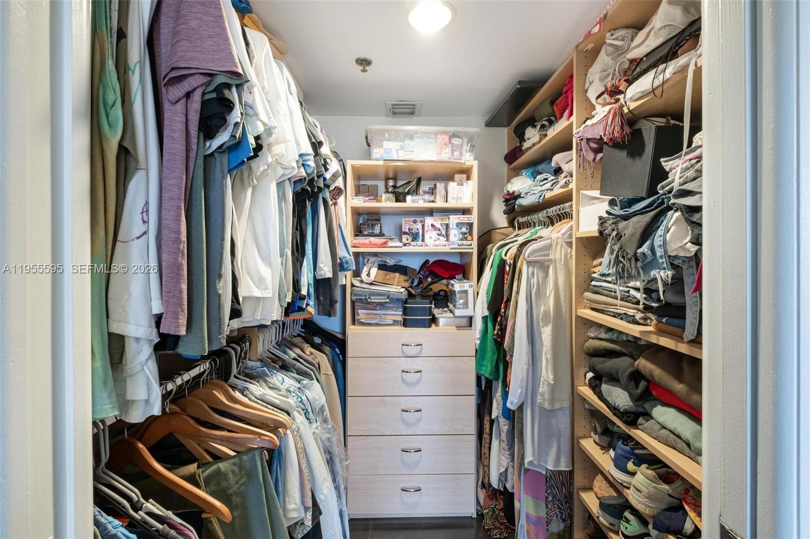 227 Michigan Ave #405 Miami Beach, FL 33139