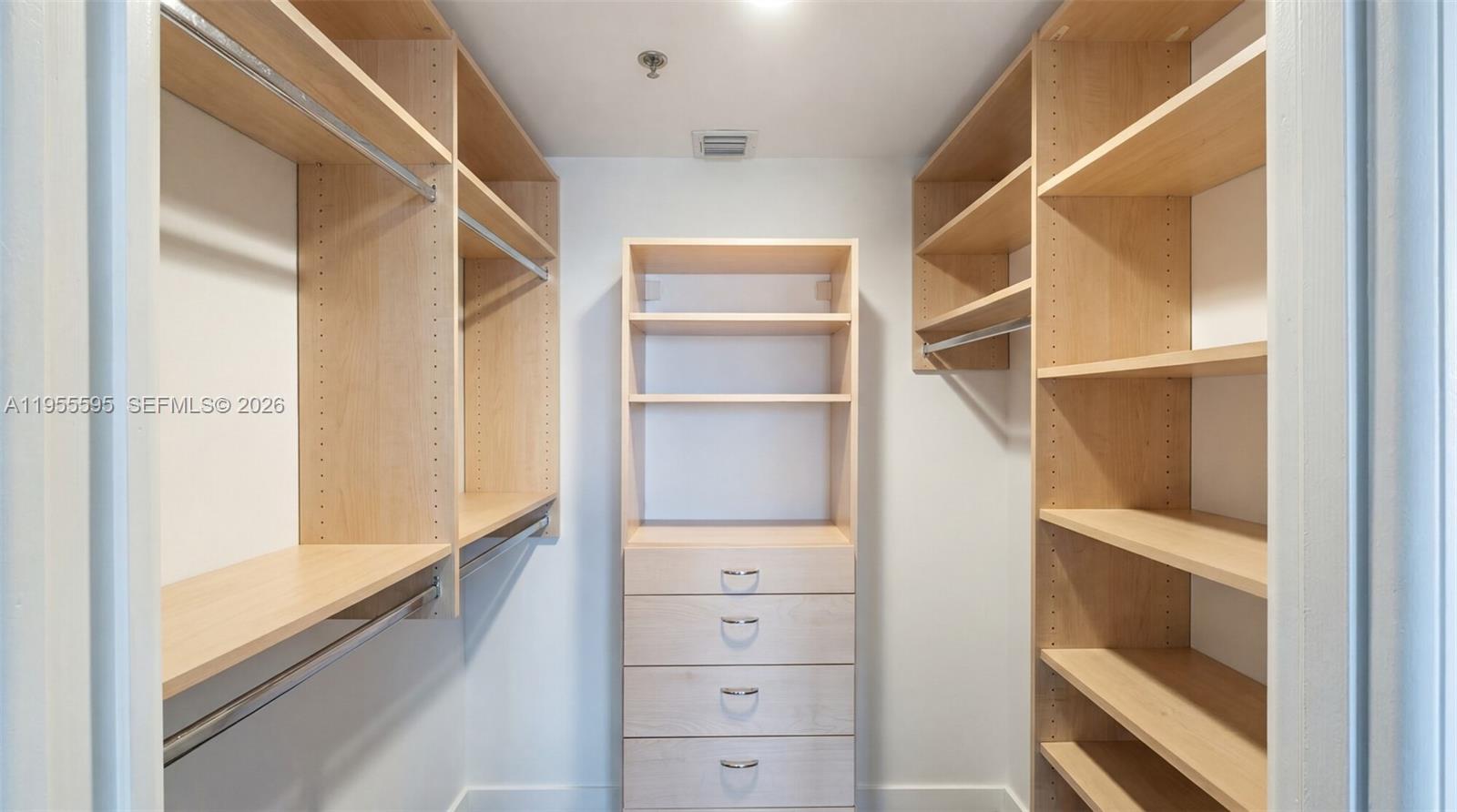 227 Michigan Ave #405 Miami Beach, FL 33139