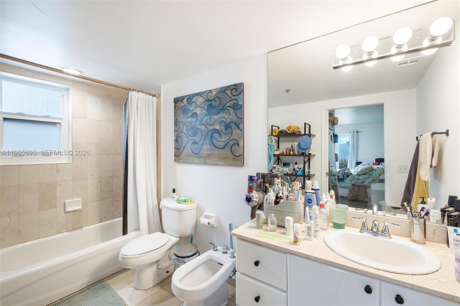 227 Michigan Ave #405 Miami Beach, FL 33139