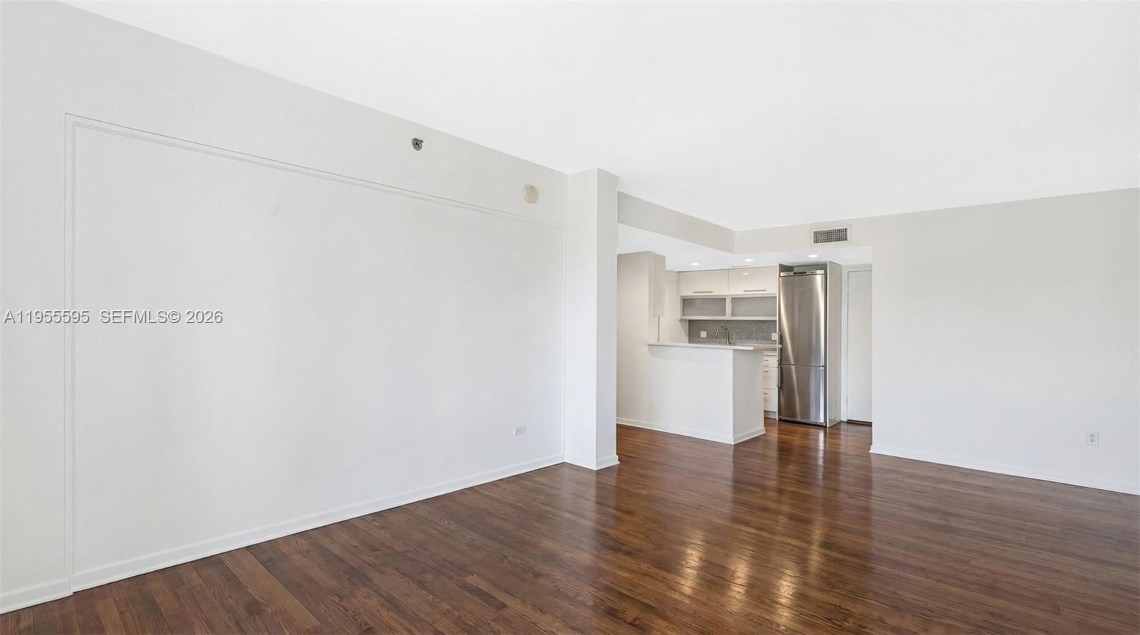 227 Michigan Ave #405 Miami Beach, FL 33139