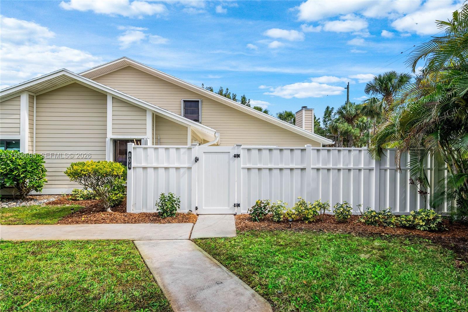 804 Summerwinds Ln Jupiter, FL 33458