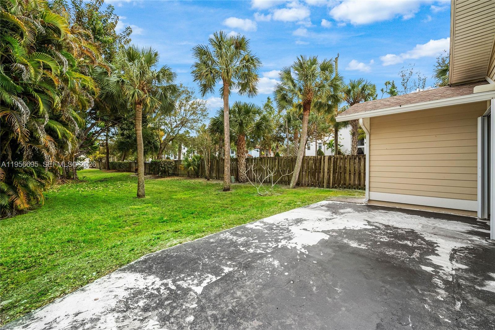 804 Summerwinds Ln Jupiter, FL 33458