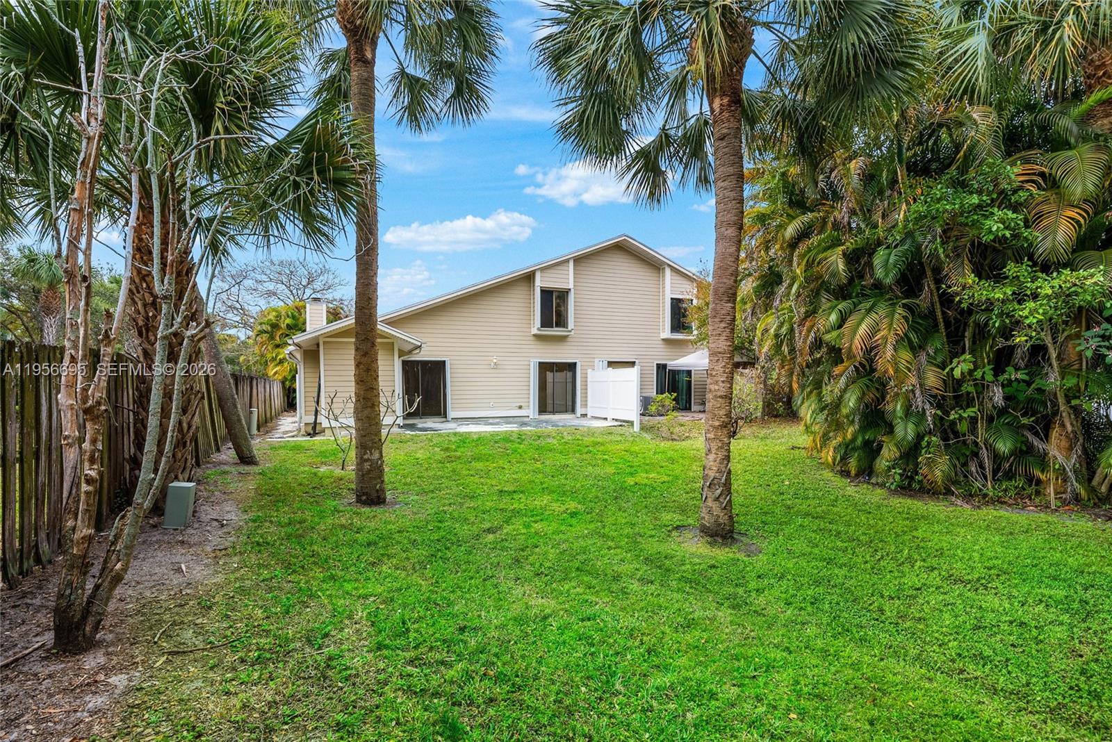 804 Summerwinds Ln Jupiter, FL 33458