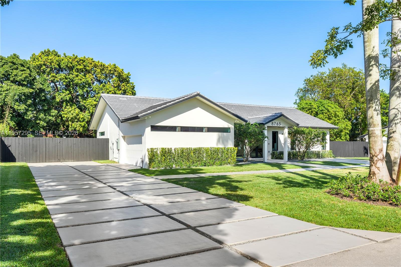 8765 SW 175th St Palmetto Bay, FL 33157
