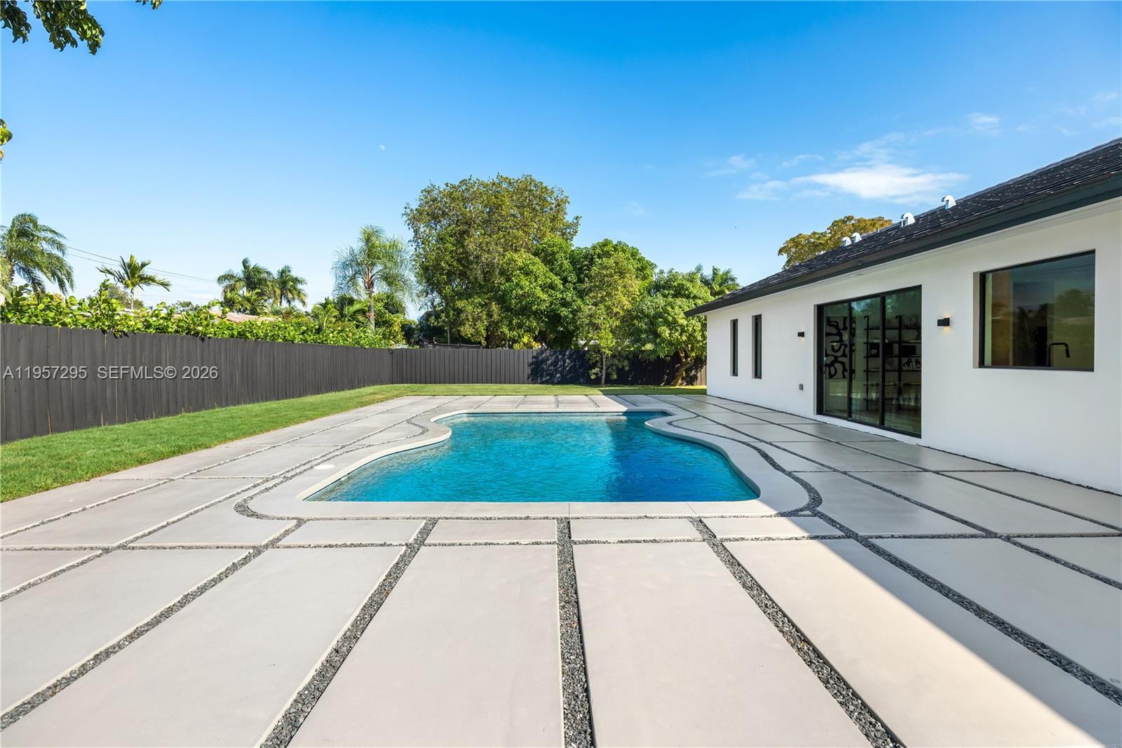 8765 SW 175th St Palmetto Bay, FL 33157