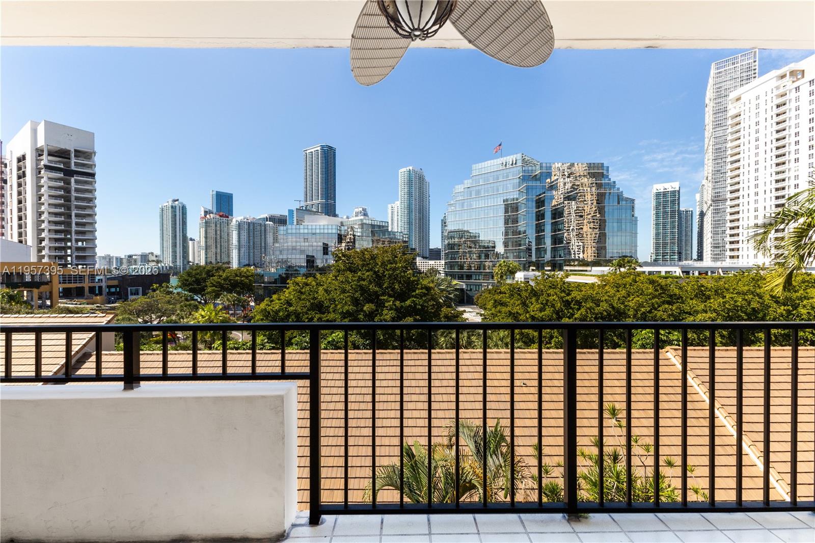 image Brickell Key One12