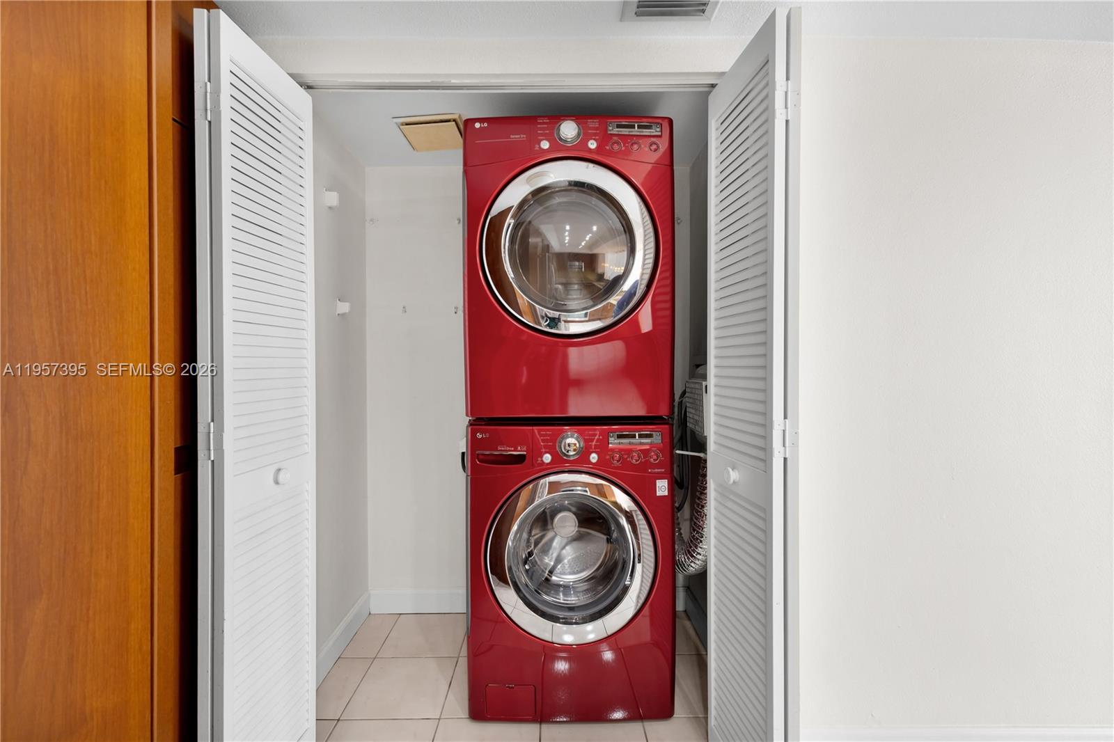 image Brickell Key One21