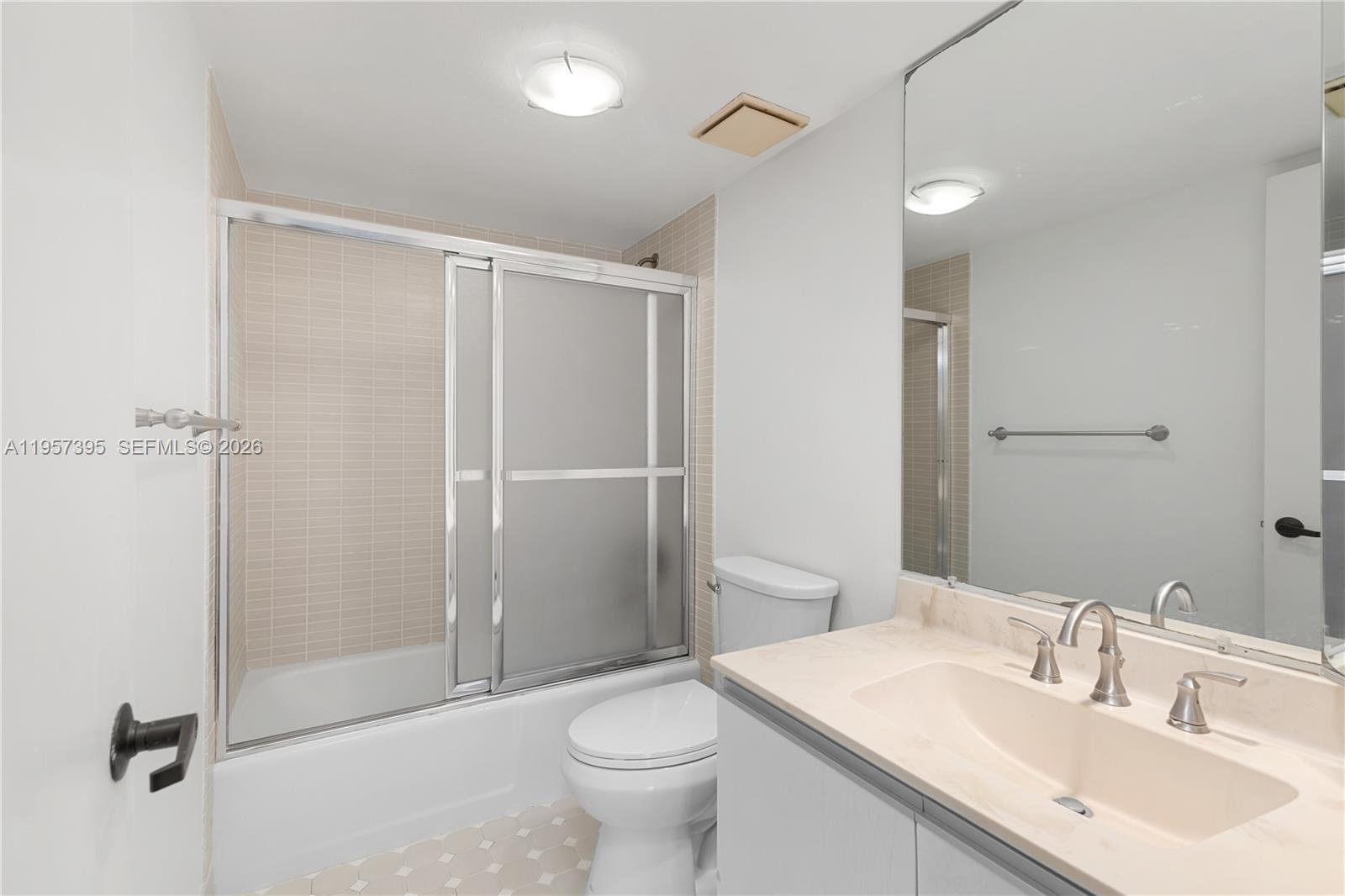 image Brickell Key One25