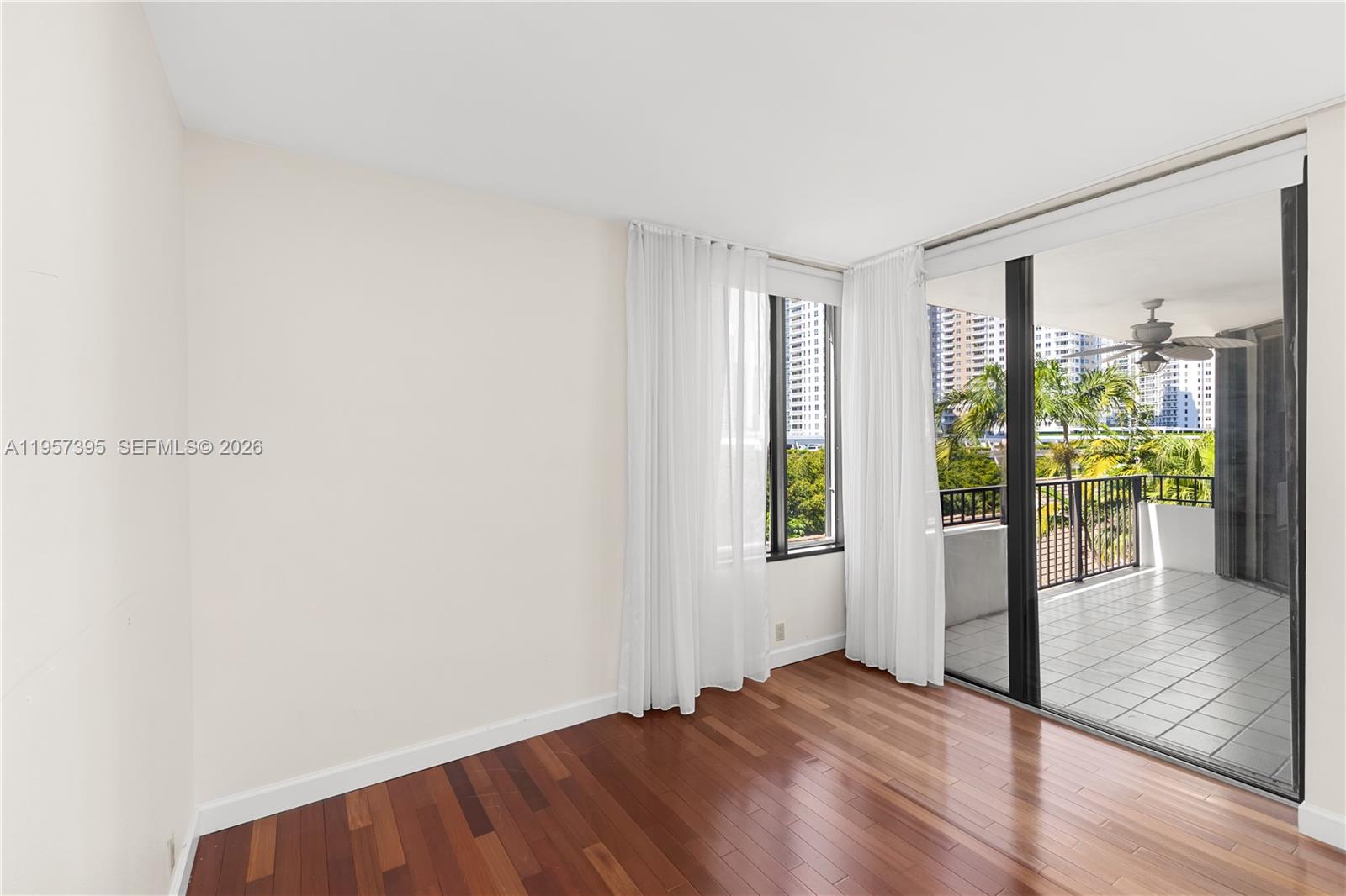 image Brickell Key One28