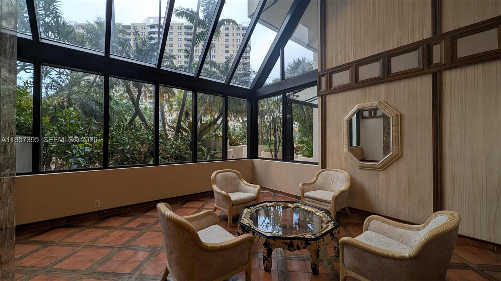 image Brickell Key One44