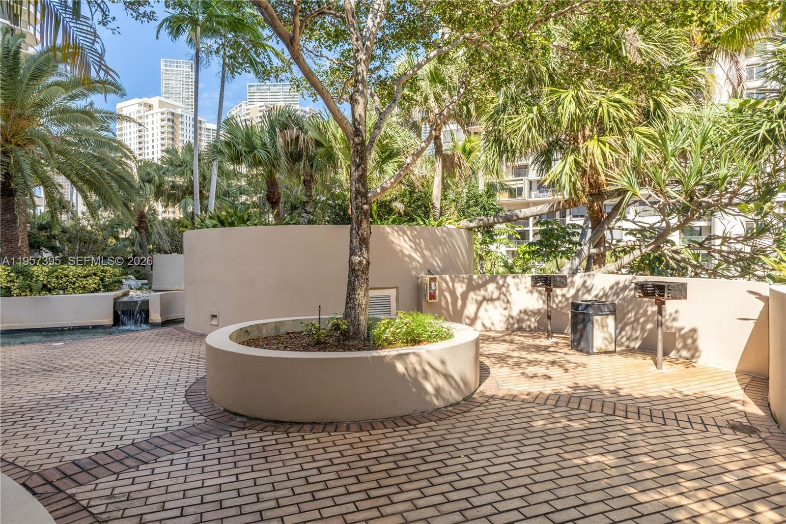 image Brickell Key One62