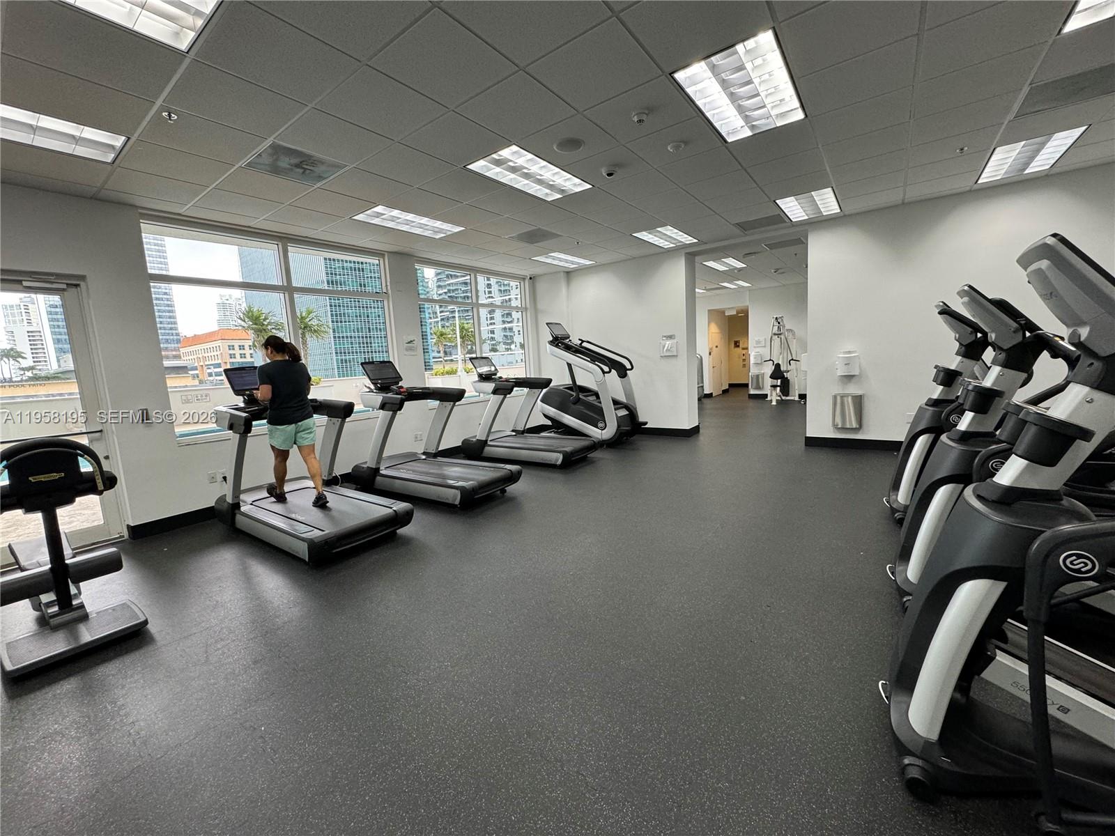 image The Club at Brickell Bay17