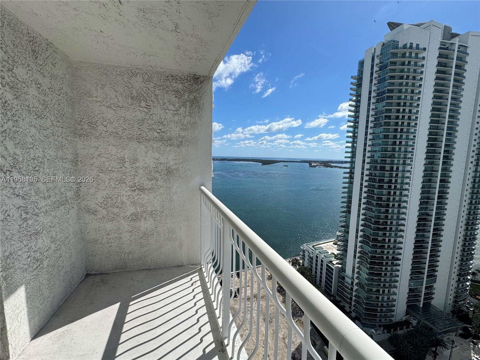 image The Club at Brickell Bay21