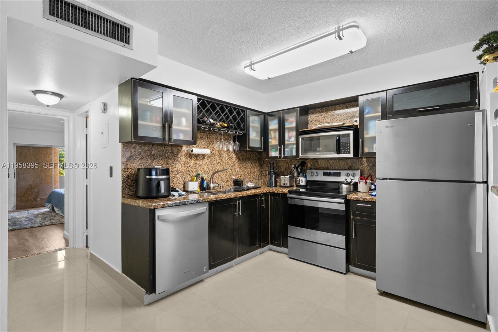 4011 N Meridian Ave #38 Miami Beach, FL 33140