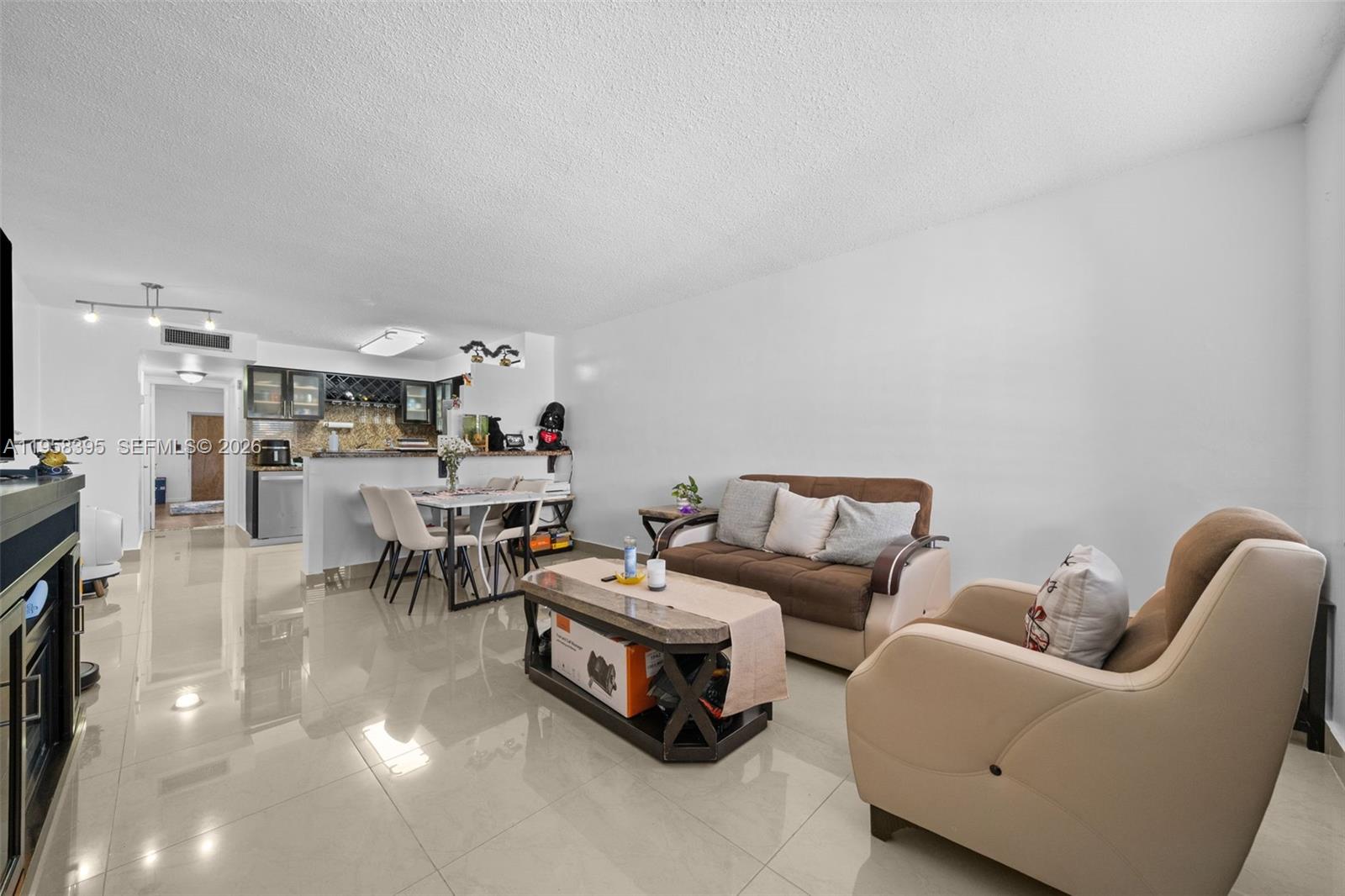 4011 N Meridian Ave #38 Miami Beach, FL 33140