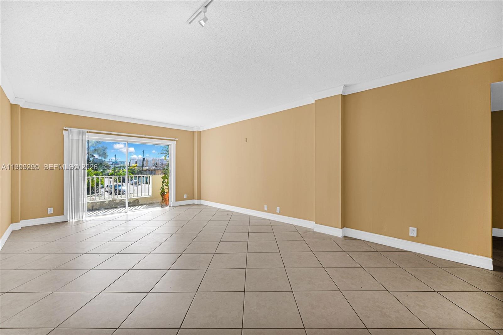 1455 N Treasure Dr #2N North Bay Village, FL 33141