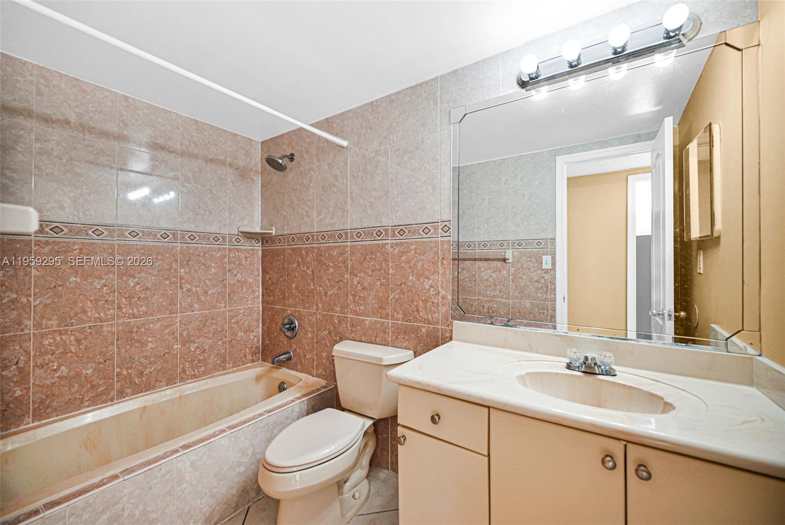 1455 N Treasure Dr #2N North Bay Village, FL 33141