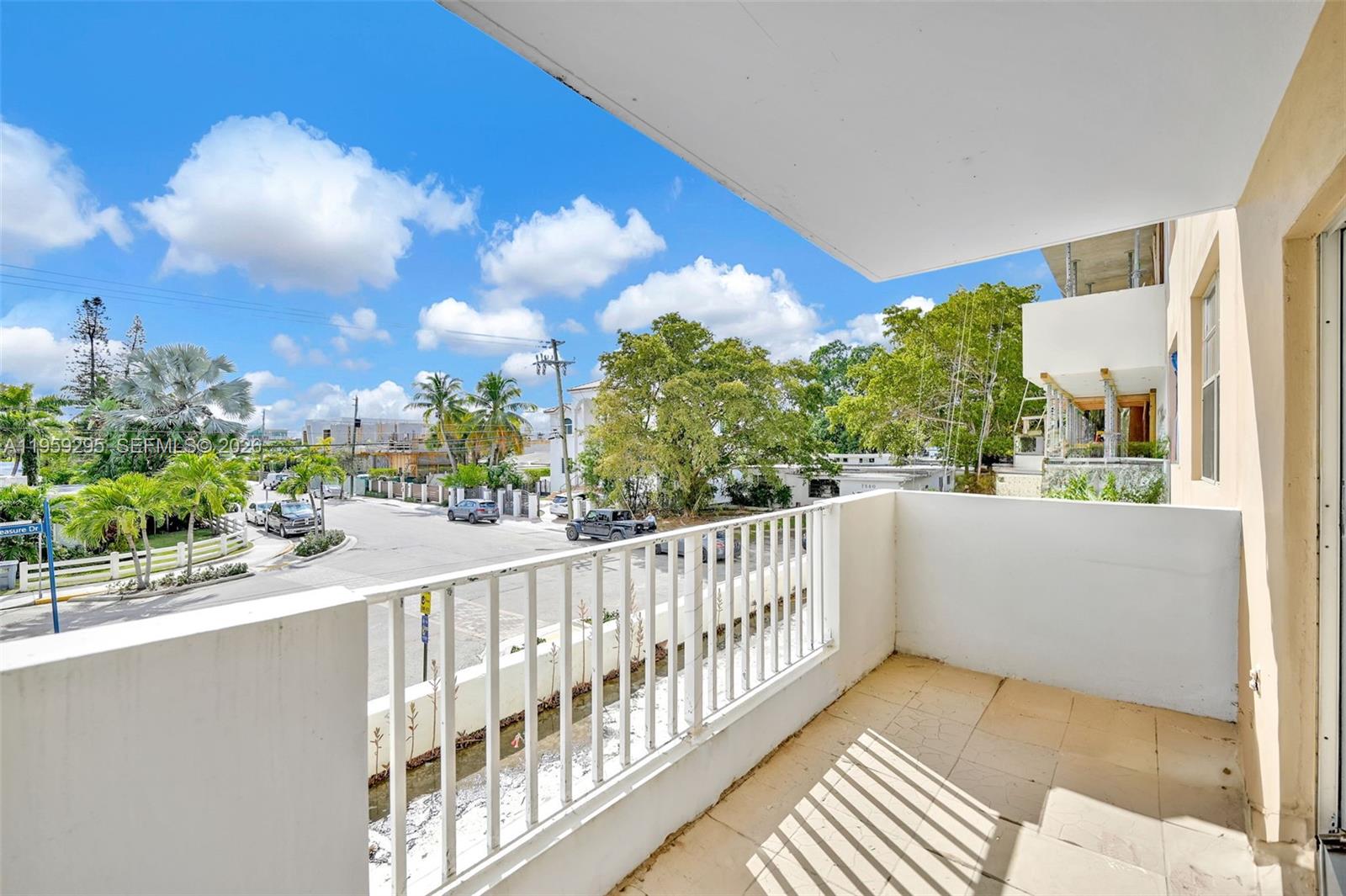 1455 N Treasure Dr #2N North Bay Village, FL 33141