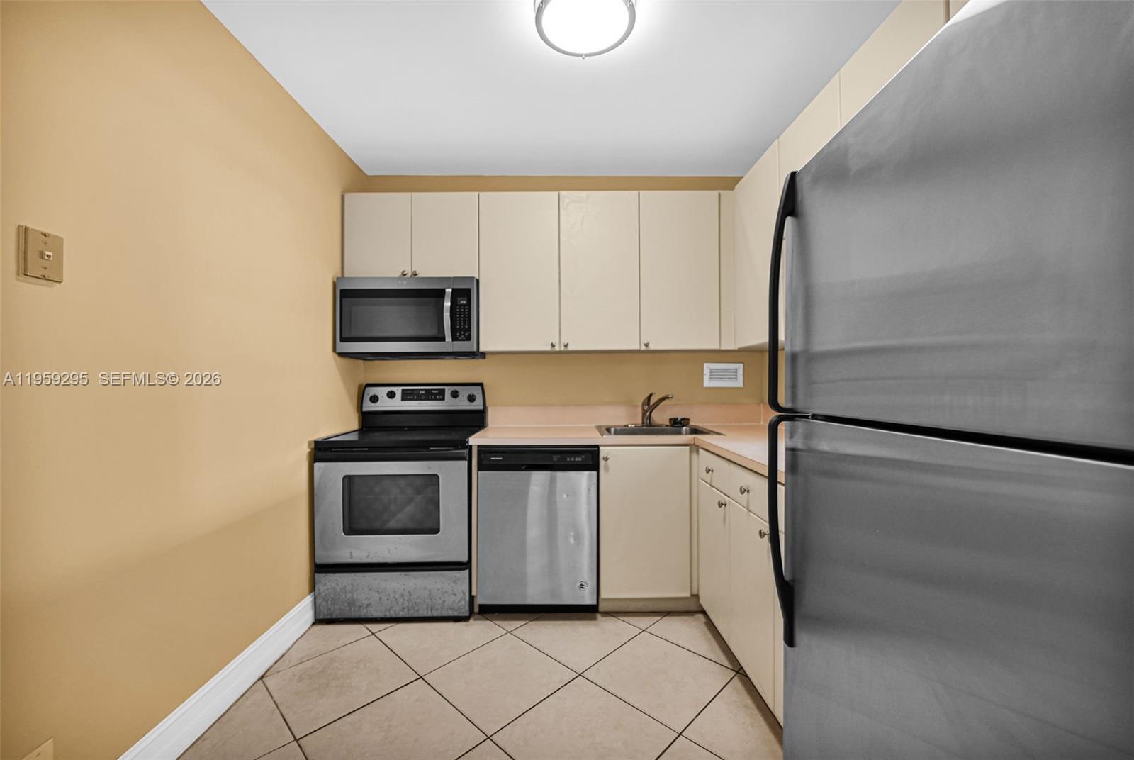 1455 N Treasure Dr #2N North Bay Village, FL 33141